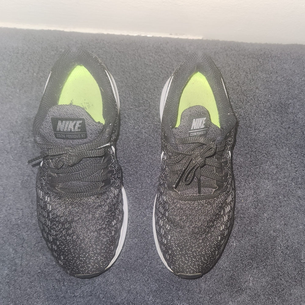 Nike Black And White Air Zoom Pegasus 35 Running Shoes Womens Size 5.5